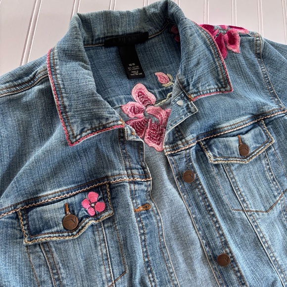 Sweet Floral Spring Embroidered Denim Jean Jacket XL 14 16 - Picture 3 of 8